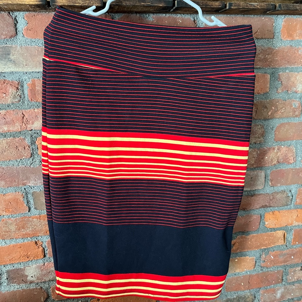 Lularoe skirt
